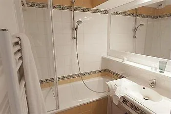 מלון P&v Le Hameau Des Issambrr 3*